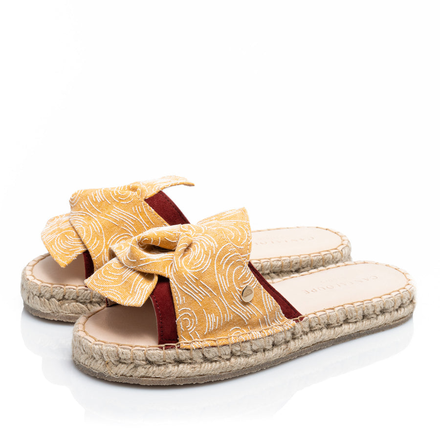 Premium Stamped Sandals | Be True, Be Wild | MASTERPIECE | BRICK CLOUD